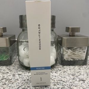 Rodan & Fields Redefine Daily Clay Cleanser
